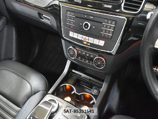 Mercedes Benz GLE-CLASS 2017-07 6500233-11