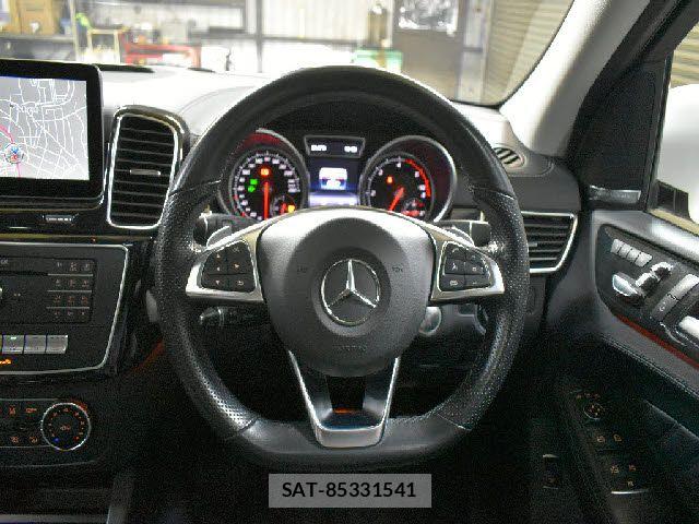 Mercedes Benz GLE-CLASS 2017-07 6500233-15