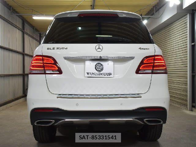 Mercedes Benz GLE-CLASS 2017-07 6500233-28