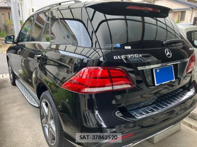 Mercedes Benz GLE-CLASS 2016-07 7328341-1