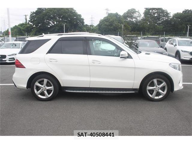 Mercedes Benz GLE-CLASS 2017-04 7618045-7