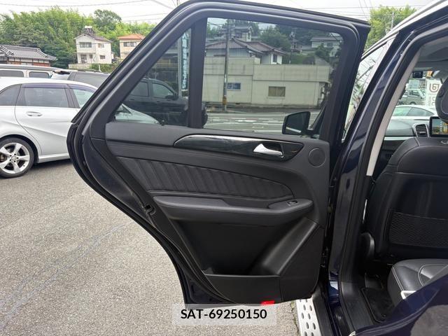 Mercedes Benz GLE-CLASS 2016-11 7877745-24