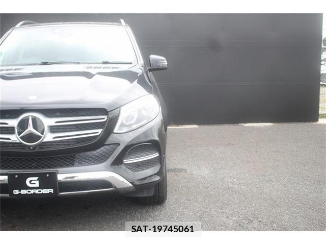 Mercedes Benz GLE-CLASS 2015-12 8131209-11