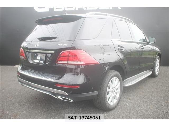 Mercedes Benz GLE-CLASS 2015-12 8131209-24