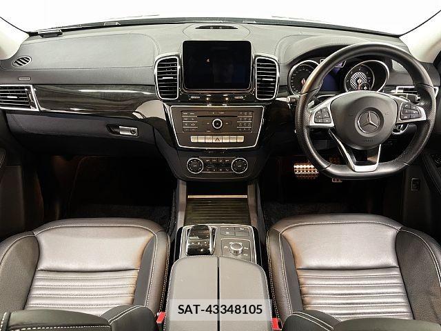 Mercedes Benz GLE-CLASS 2016-08 8131207-1
