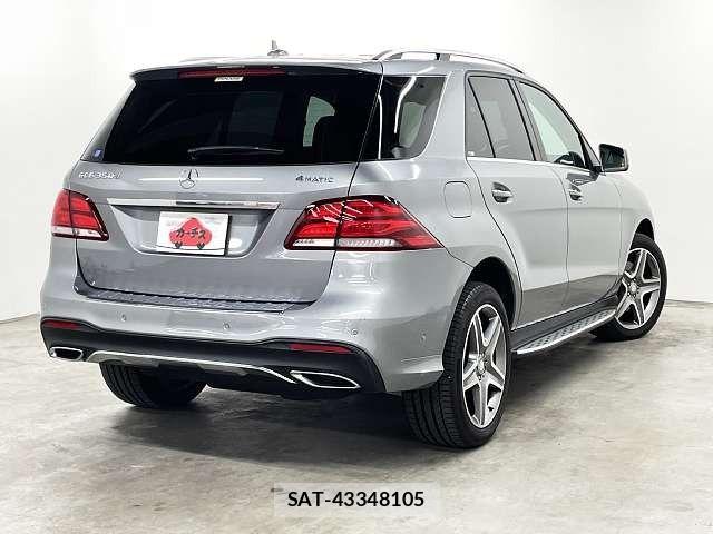 Mercedes Benz GLE-CLASS 2016-08 8131207-2