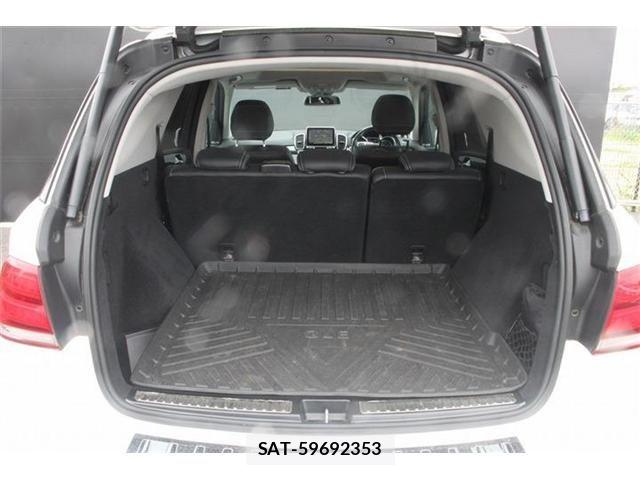 Mercedes Benz GLE-CLASS 2015-11 8131210-13