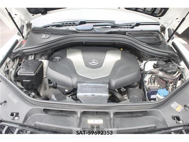 Mercedes Benz GLE-CLASS 2015-11 8131210-1