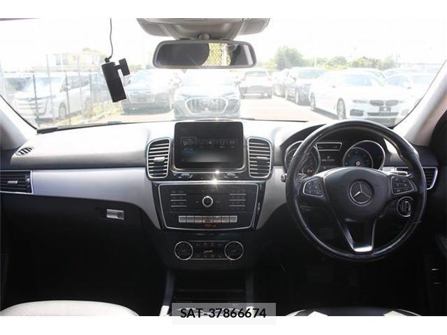 Mercedes Benz GLE-CLASS 2016-05 8413579-16
