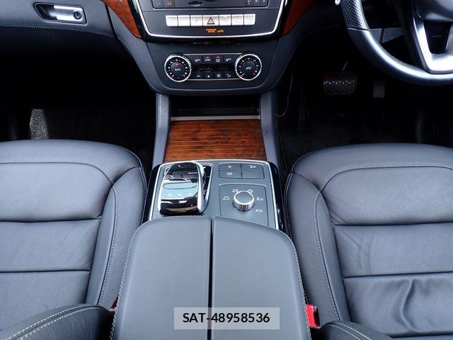 Mercedes Benz GLE-CLASS 2017-07 8743923-22
