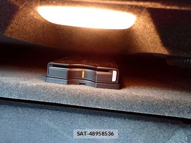 Mercedes Benz GLE-CLASS 2017-07 8743923-24