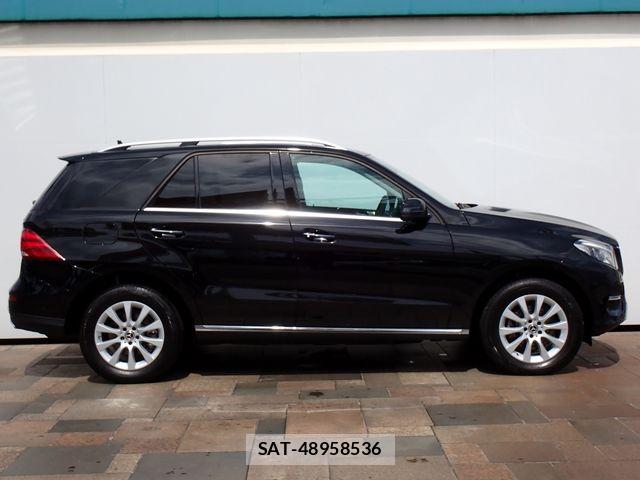 Mercedes Benz GLE-CLASS 2017-07 8743923-4