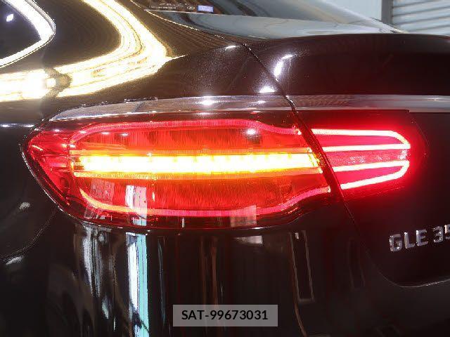 Mercedes Benz GLE-CLASS 2016-08 4371761-24
