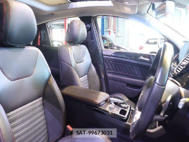 Mercedes Benz GLE-CLASS 2016-08 4371761-27