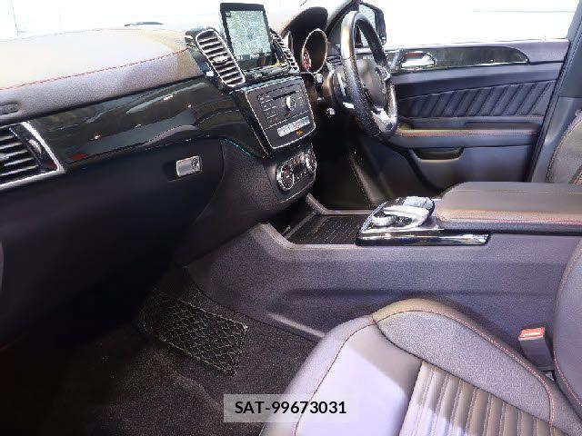 Mercedes Benz GLE-CLASS 2016-08 4371761-7