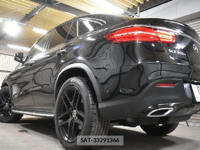Mercedes Benz GLE-CLASS 2017-11 8036745-23