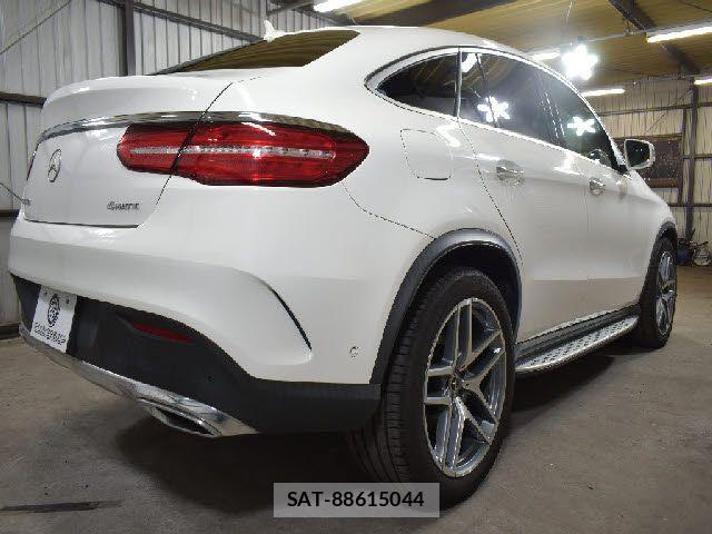 Mercedes Benz GLE-CLASS 2018-08 8627690-2