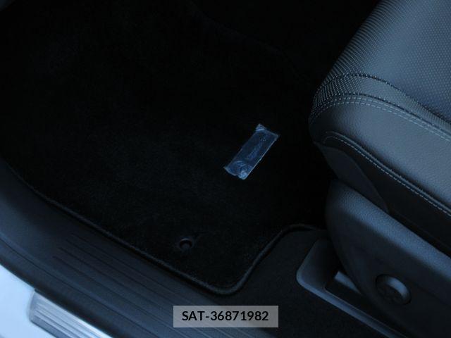 Mercedes Benz GLE-CLASS 2024-10 6752382-16