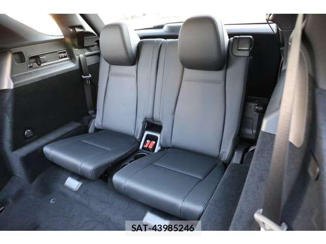 Mercedes Benz GLE-CLASS 2025-02 2030664-15