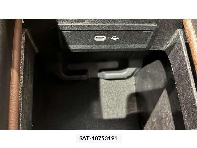 Mercedes Benz GLE-CLASS 2025-06 7501490-23