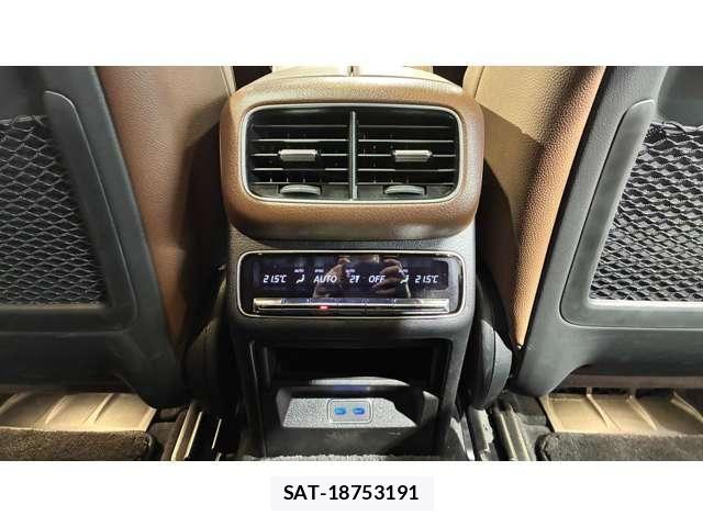 Mercedes Benz GLE-CLASS 2025-06 7501490-28