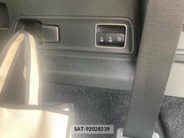 Mercedes Benz GLE-CLASS 2021-07 8074571-23