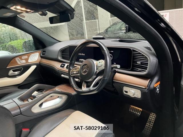 Mercedes Benz GLE-CLASS 2019-07 8230790-11