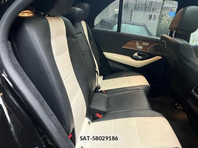 Mercedes Benz GLE-CLASS 2019-07 8230790-19