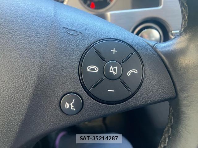 Mercedes Benz GLK-CLASS 2012-02 8871448-23