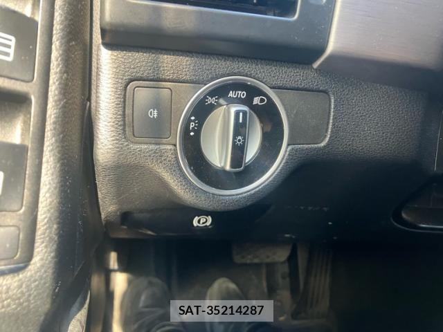 Mercedes Benz GLK-CLASS 2012-02 8871448-26