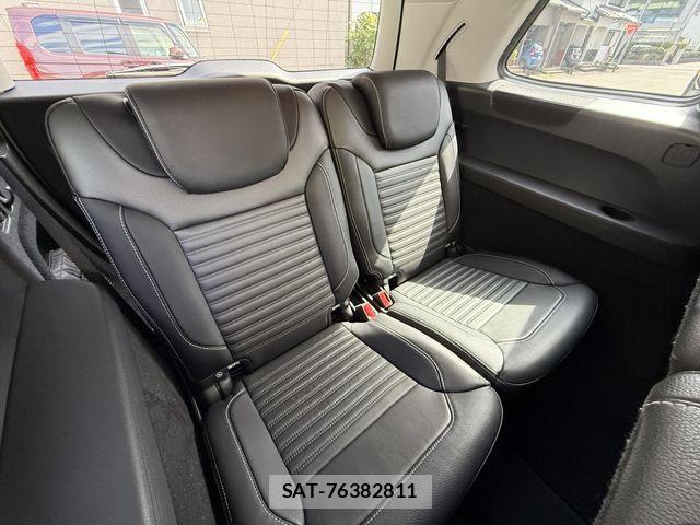 Mercedes Benz GLS-CLASS 2016-06 8315428-14
