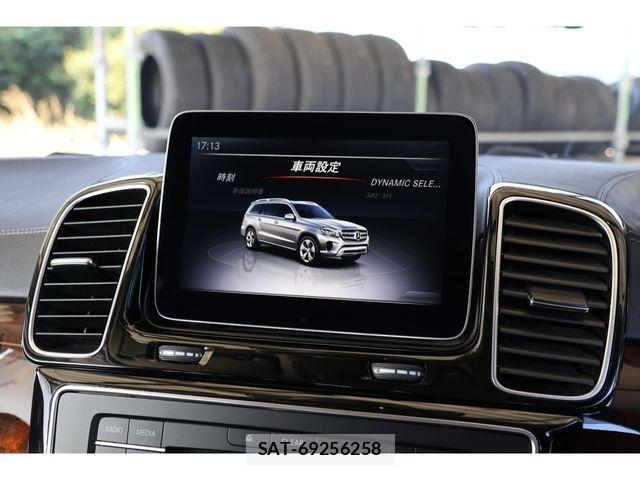 Mercedes Benz GLS-CLASS 2017-02 8660230-14