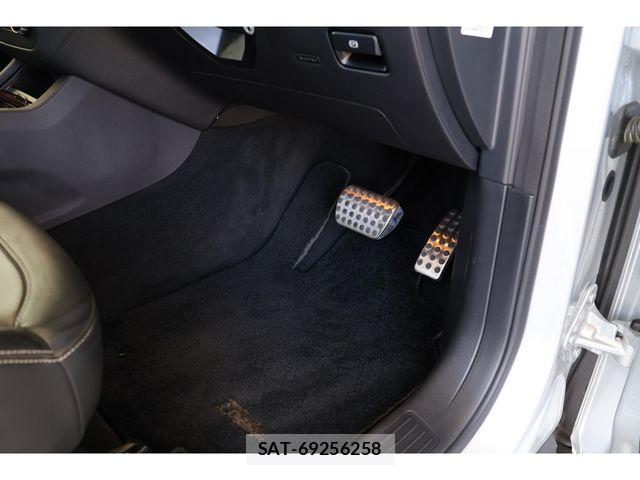 Mercedes Benz GLS-CLASS 2017-02 8660230-26