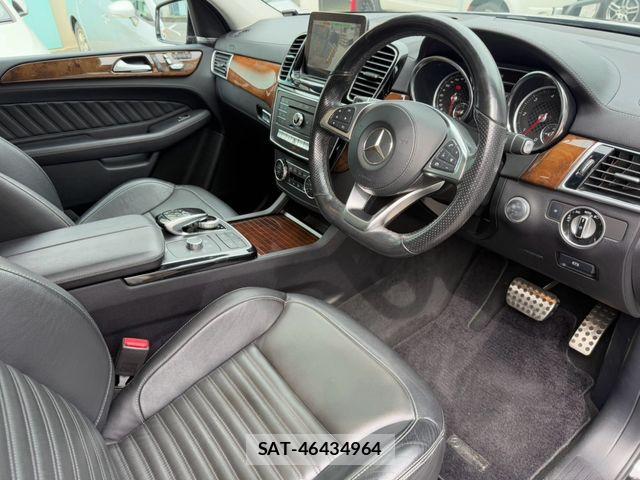 Mercedes Benz GLS-CLASS 2016-07 8883904-9