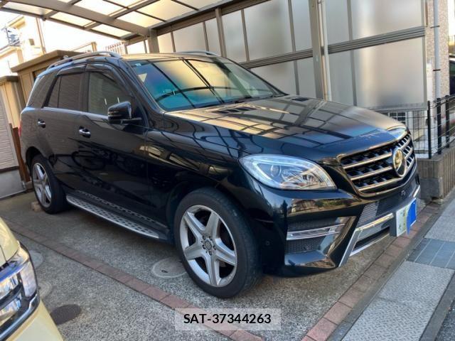 Mercedes Benz M-CLASS 2015-05 4326976-2