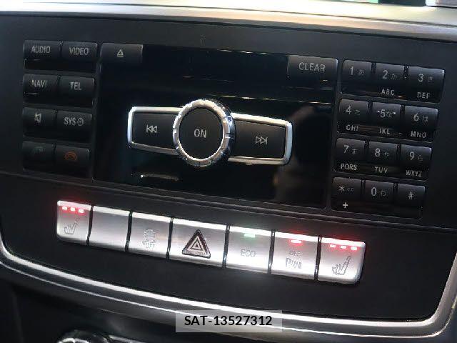 Mercedes Benz M-CLASS 2015-09 5871947-16
