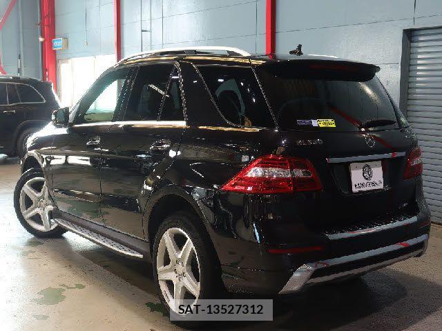 Mercedes Benz M-CLASS 2015-09 5871947-21