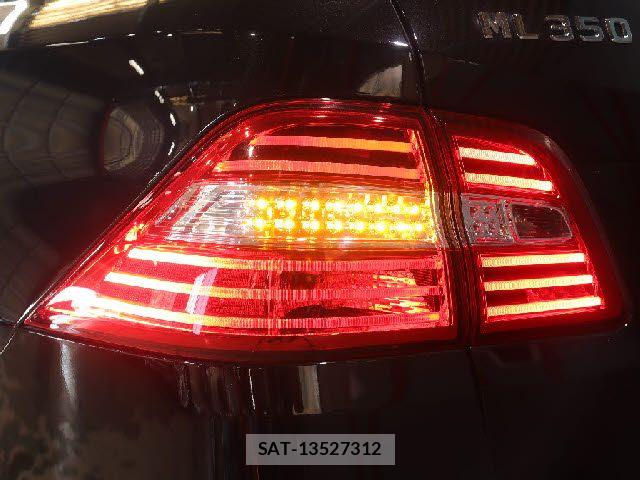 Mercedes Benz M-CLASS 2015-09 5871947-24