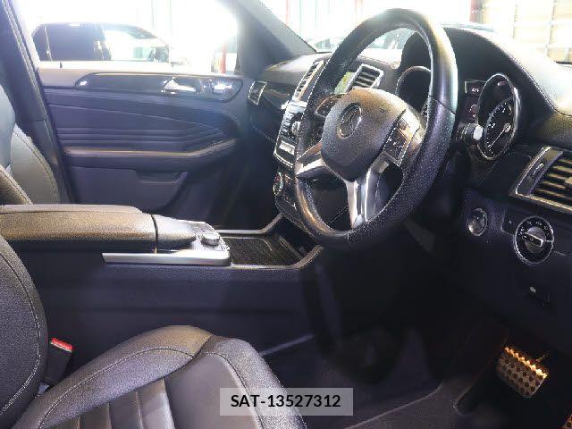 Mercedes Benz M-CLASS 2015-09 5871947-6