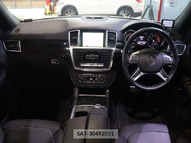 Mercedes Benz M-CLASS 2014-10 6216864-1