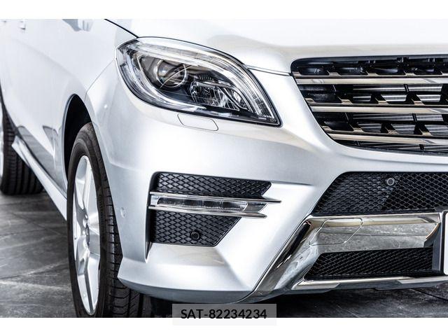 Mercedes Benz M-CLASS 2013-05 7328347-12