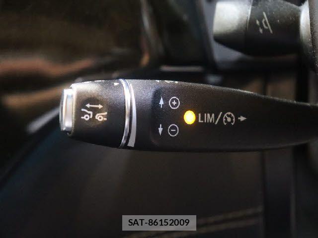 Mercedes Benz M-CLASS 2015-07 7877750-12