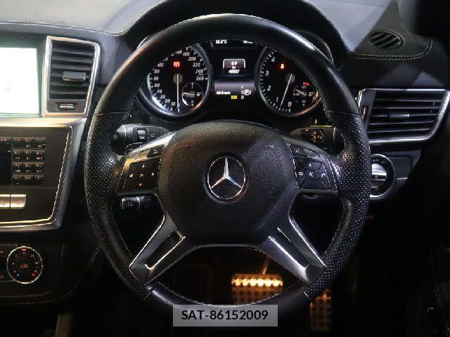 Mercedes Benz M-CLASS 2015-07 7877750-26