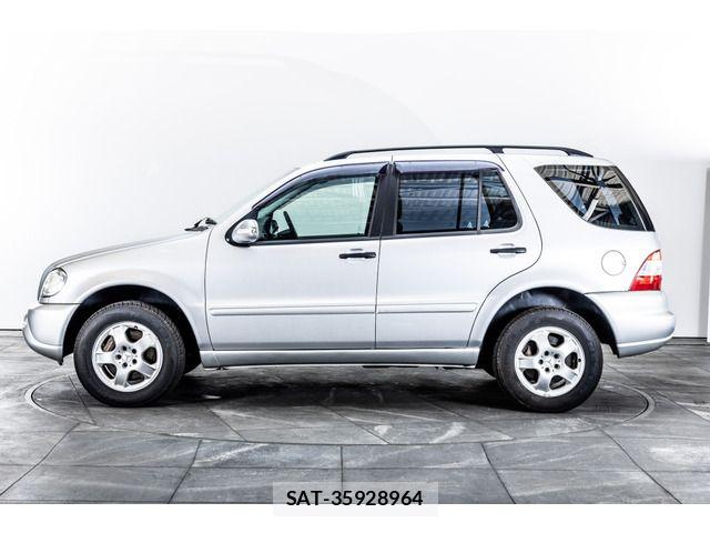Mercedes Benz M-CLASS 2004-06 8100423-4