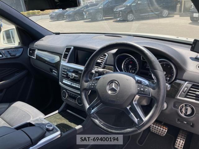 Mercedes Benz M-CLASS 2014-12 8371860-11