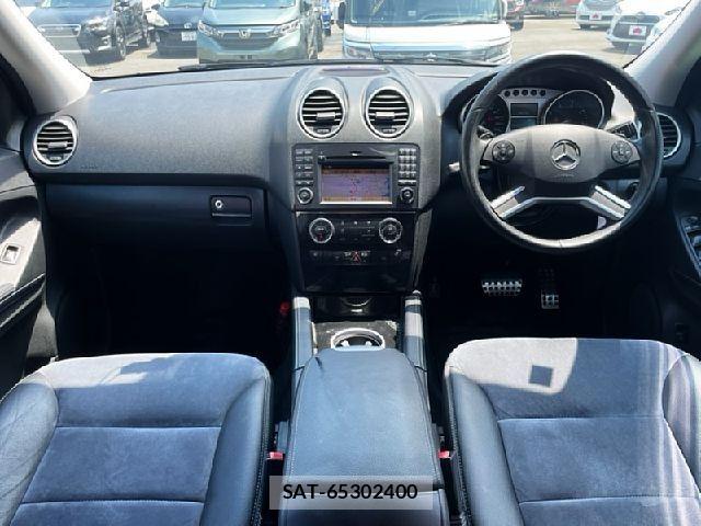 Mercedes Benz M-CLASS 2009-05 8562660-1