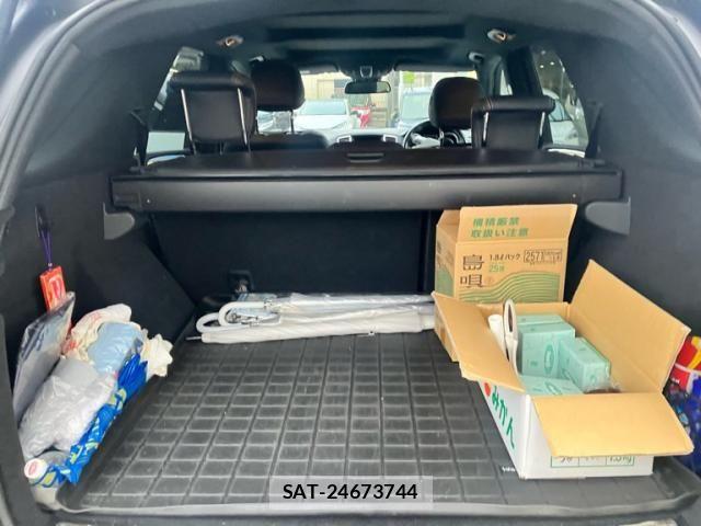 Mercedes Benz M-CLASS 2015-12 8743943-6