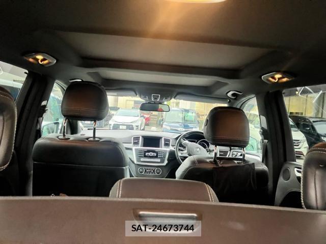 Mercedes Benz M-CLASS 2015-12 8743943-7