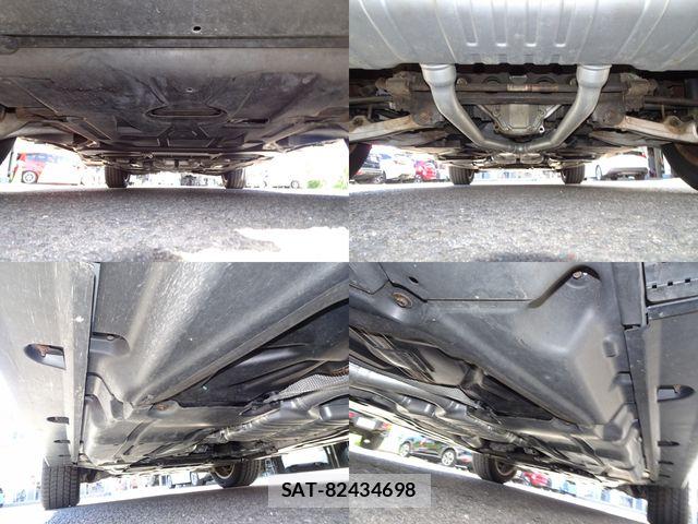 Mercedes Benz M-CLASS 2012-07 8883905-11