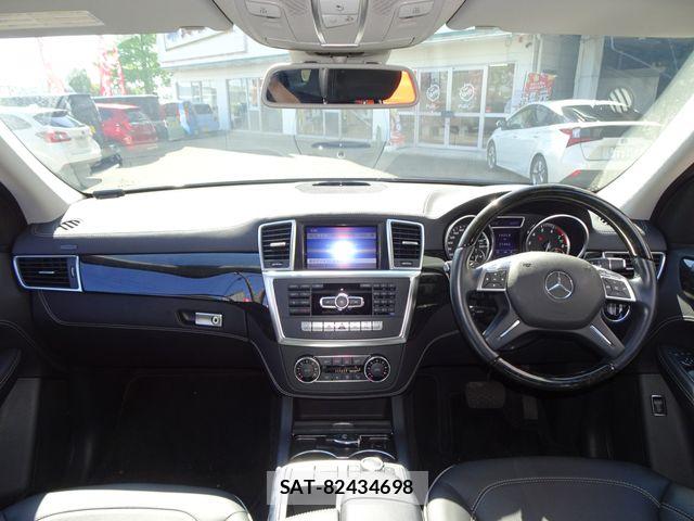 Mercedes Benz M-CLASS 2012-07 8883905-20